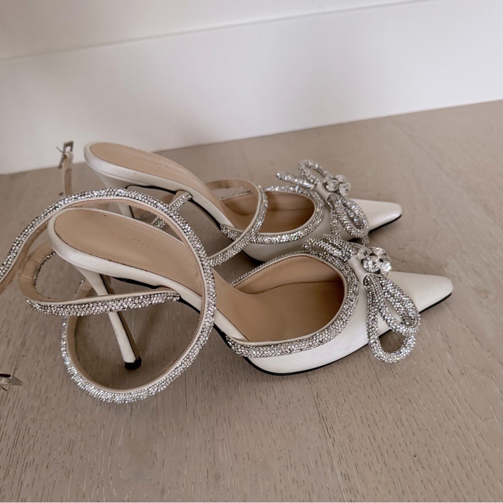 MACH & MACH Double Crystal Bow High Heel - Picture 7 of 14